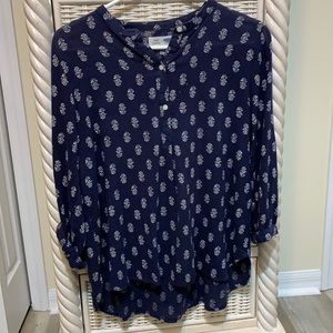 Old Navy Tunic, size SP runs larger, high low bottom, three quarter sleeves.